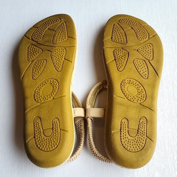 Soco Sands Beige Tan Slip On Thong Sandals 43 / 10 Like New - Picture 4 of 5